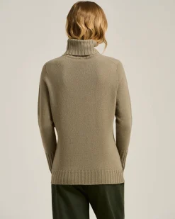 BEIGE CASHMERE TURTLENECK SWEATER
