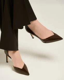 BROWN PATENT LEATHER PUMPS