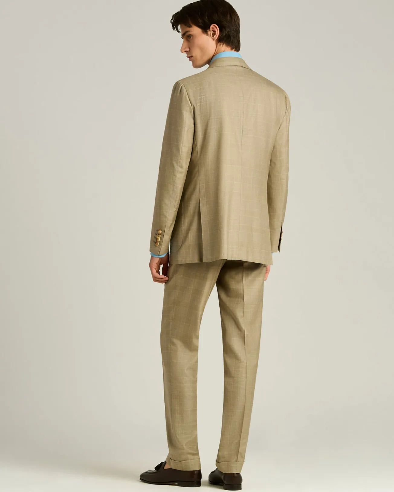 BROWN WOOL, SILK AND LINEN BLEND DOUBLE-BREASTED SUIT