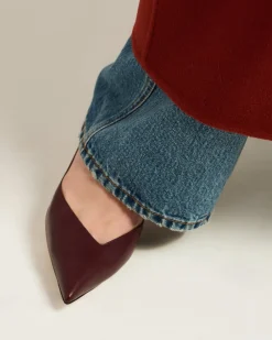 BURGUNDY LEATHER PUMPS