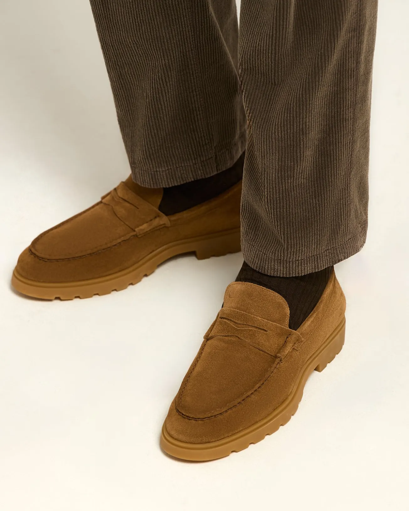 CAMEL CALFSKIN SUEDE LOAFER HIGH-DENSITY TECHNICAL SOLE
