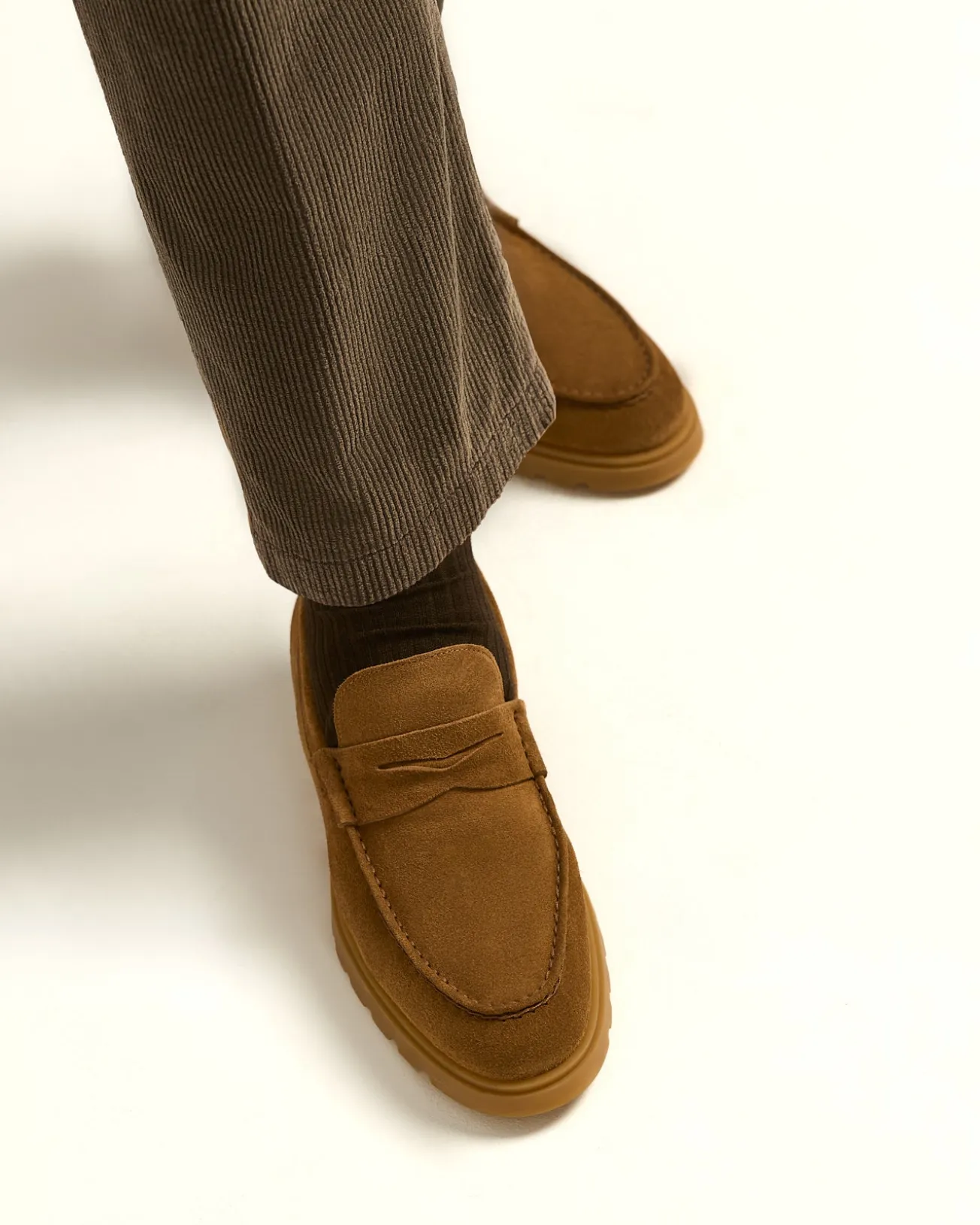 CAMEL CALFSKIN SUEDE LOAFER HIGH-DENSITY TECHNICAL SOLE