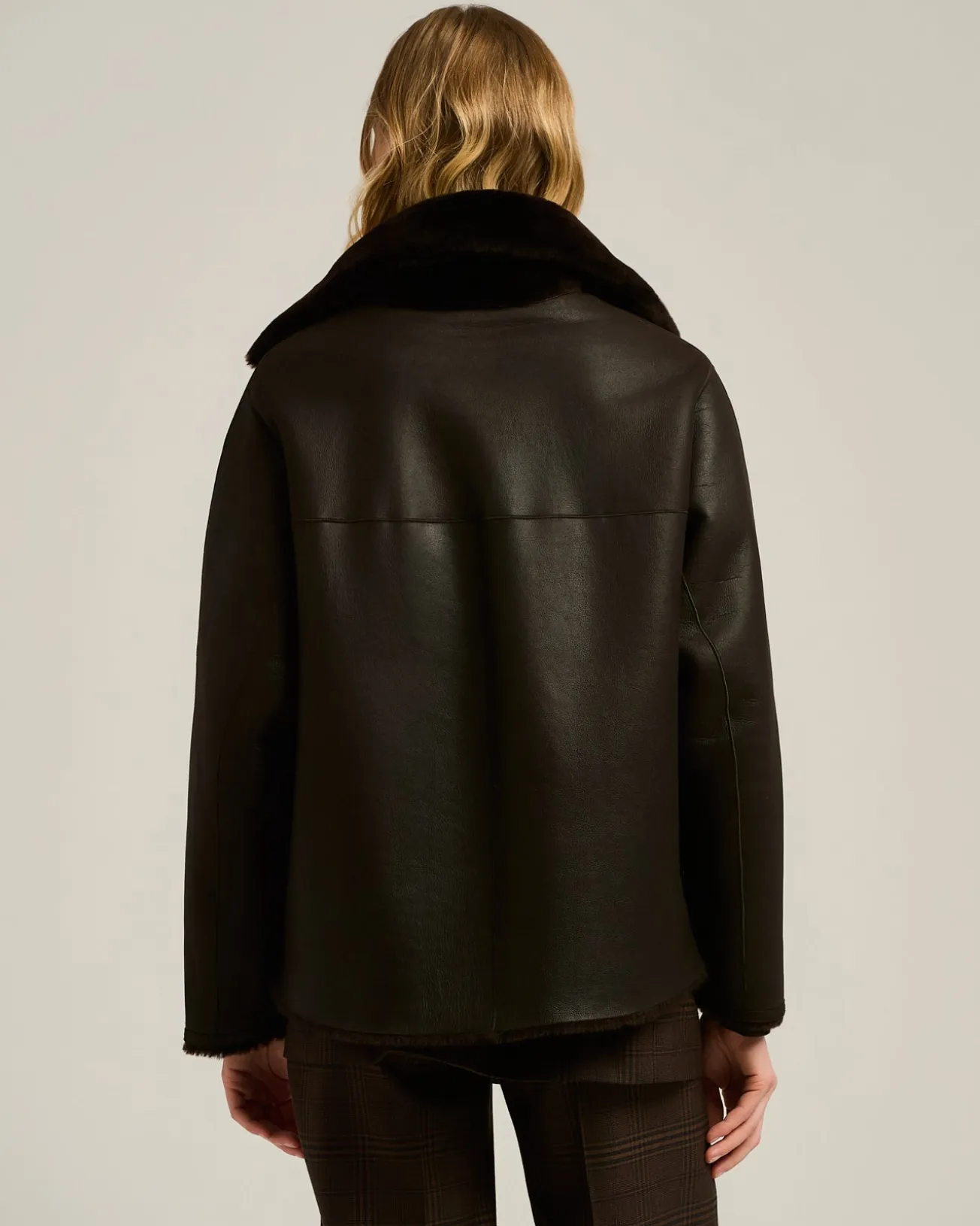 DARK BROWN REVERSIBLE SHEARLING SHORT JACKET