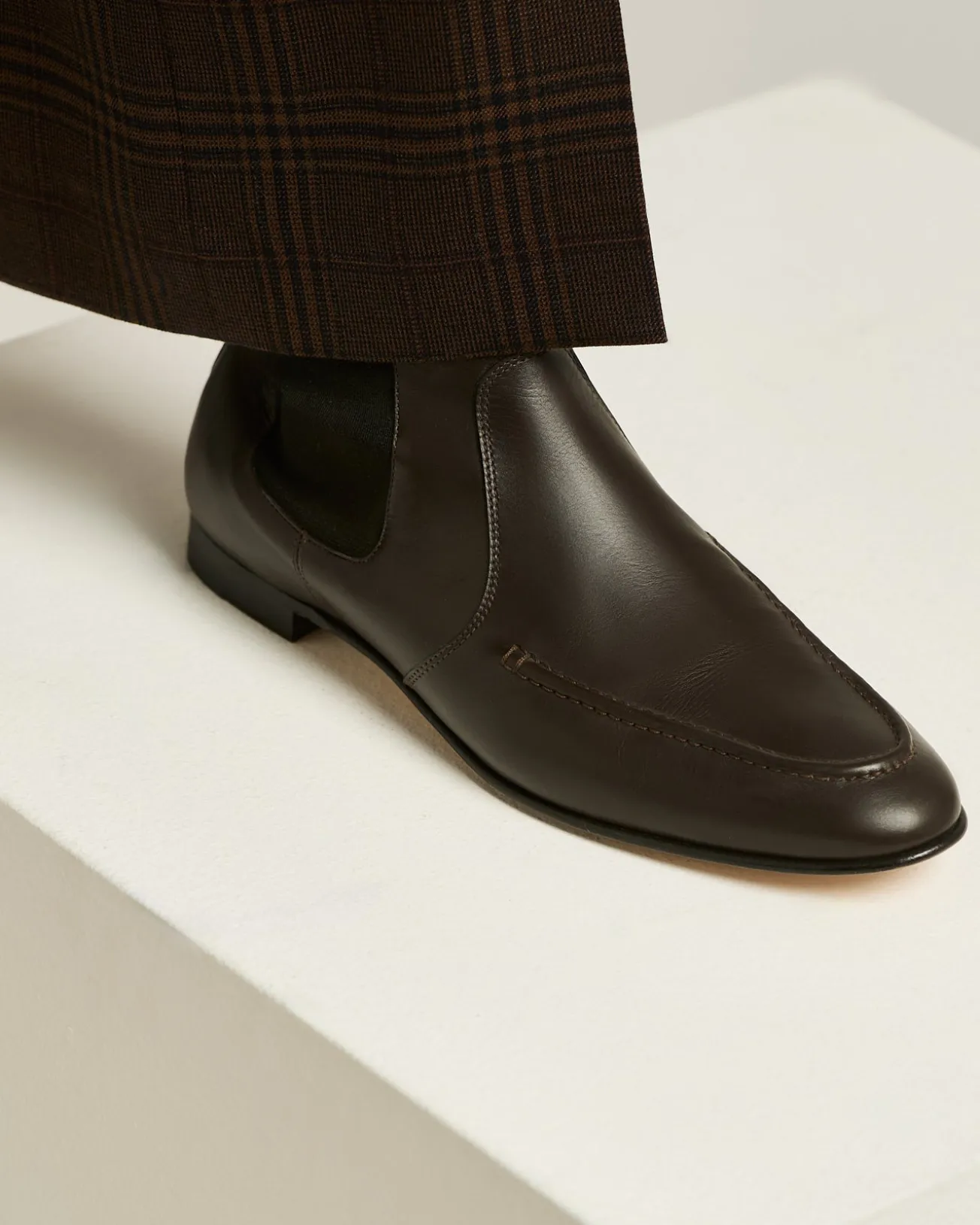 DARK BROWN SMOOTH CALFSKIN DERBY SHOES