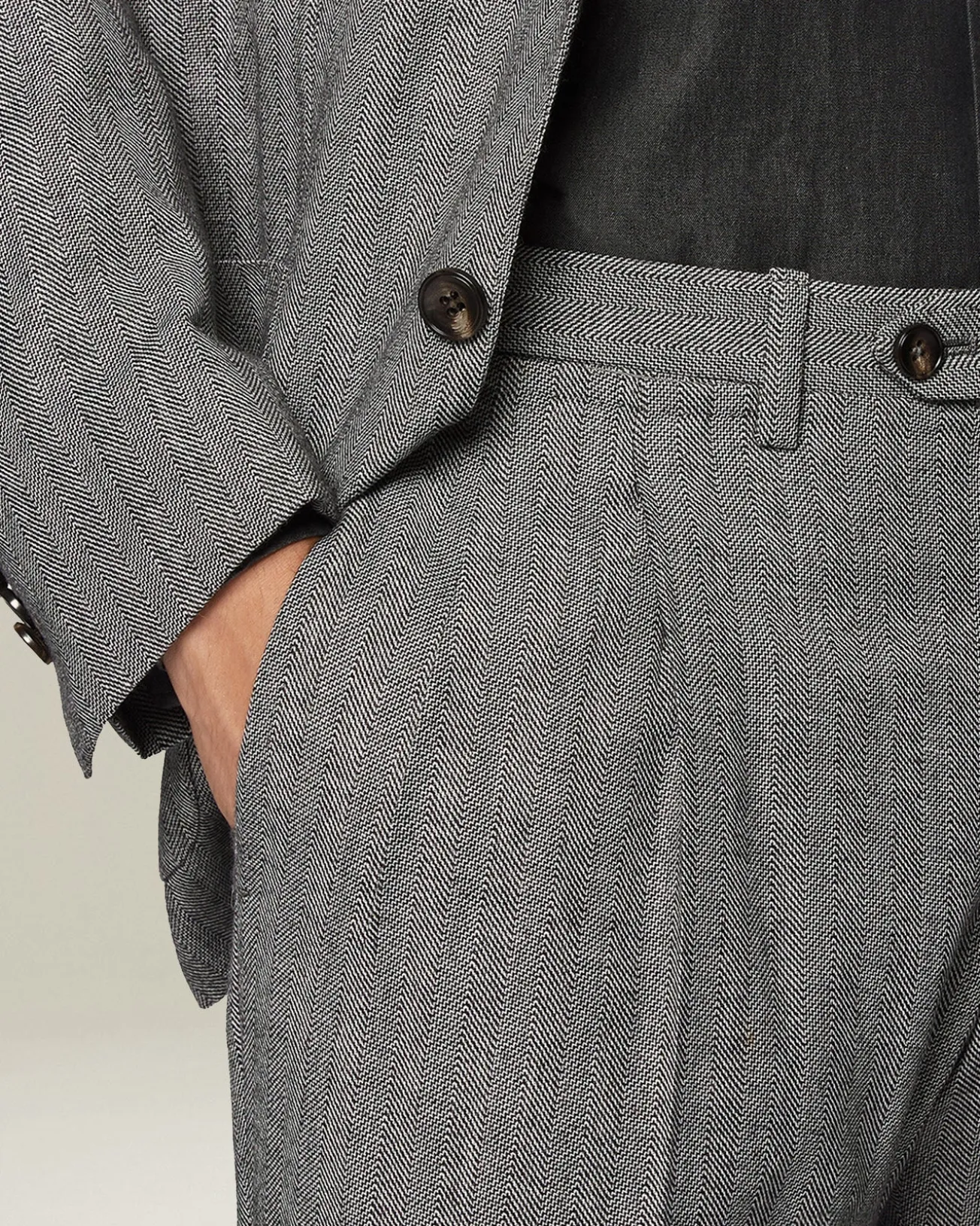 HERRINGBONE WOOL SUIT