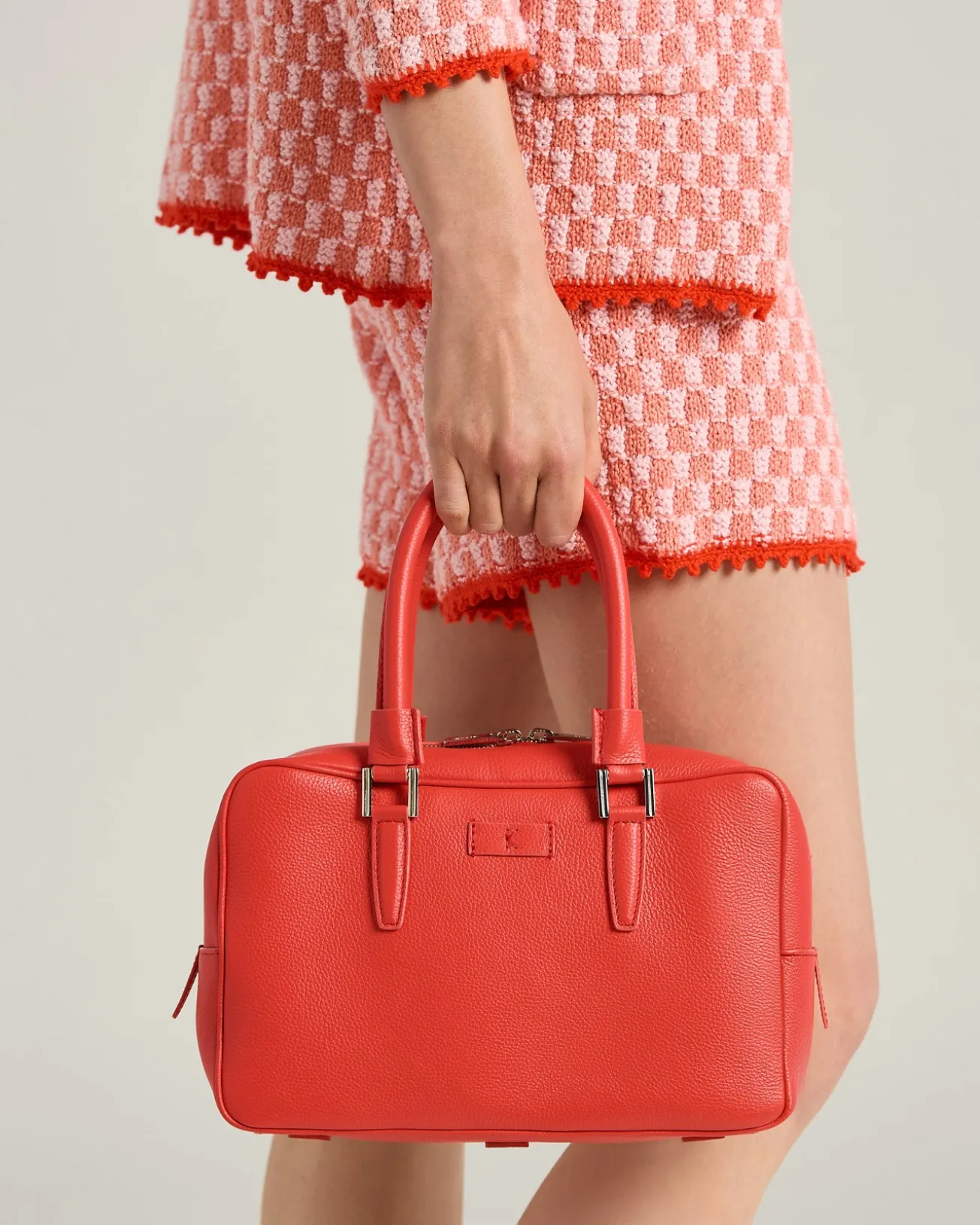 LEATHER CALFSKIN KISS ME BAG IN RED