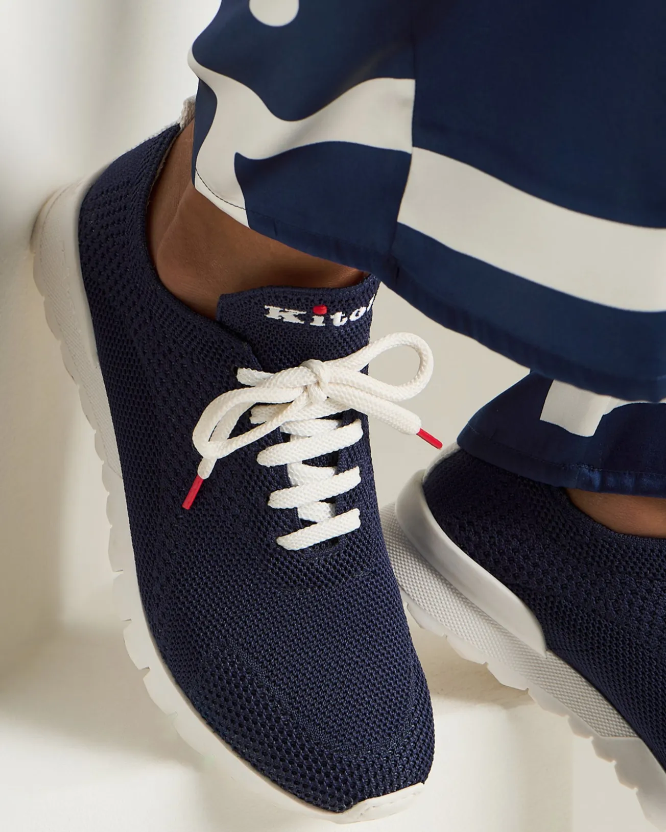 MESH FIT SNEAKERS
