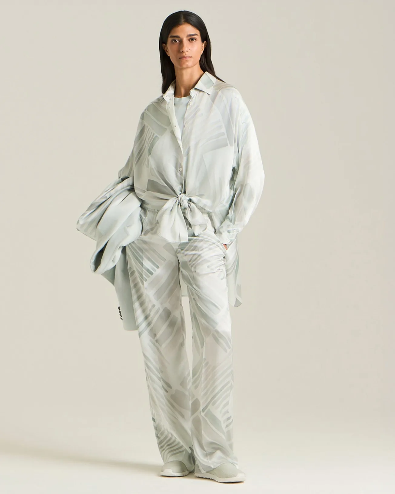 OVERSIZED SILK SHIRT WITH ETHNIC BRUSH PATTERN