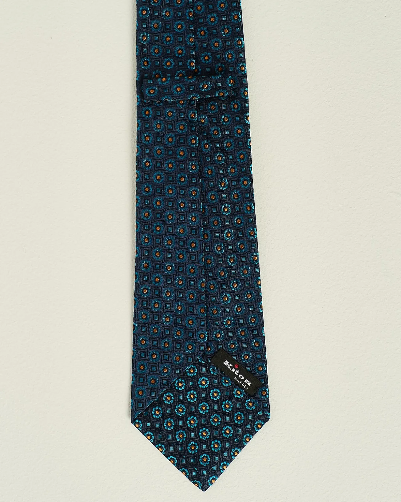 PATTERNED SILK TIE
