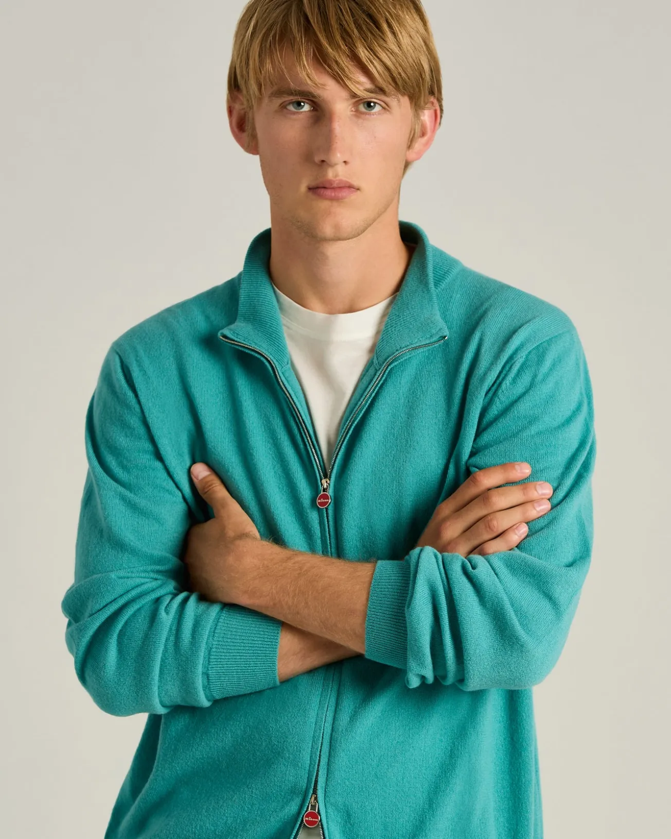 PURE CASHMERE SWEATER WITH ZIP