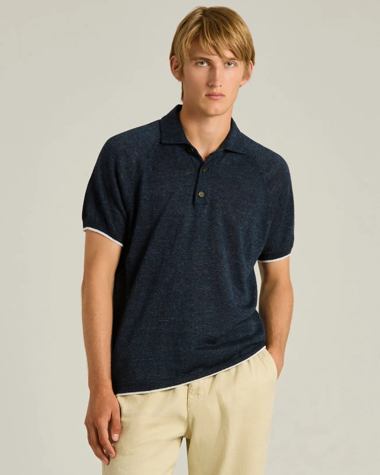 PURE LINEN SHORT-SLEEVED POLO SHIRT IN BLUE