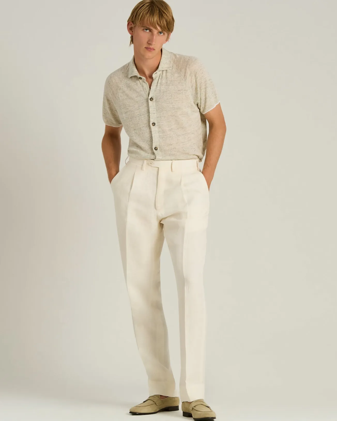 PURE LINEN SHORT-SLEEVED SHIRT IN GREY