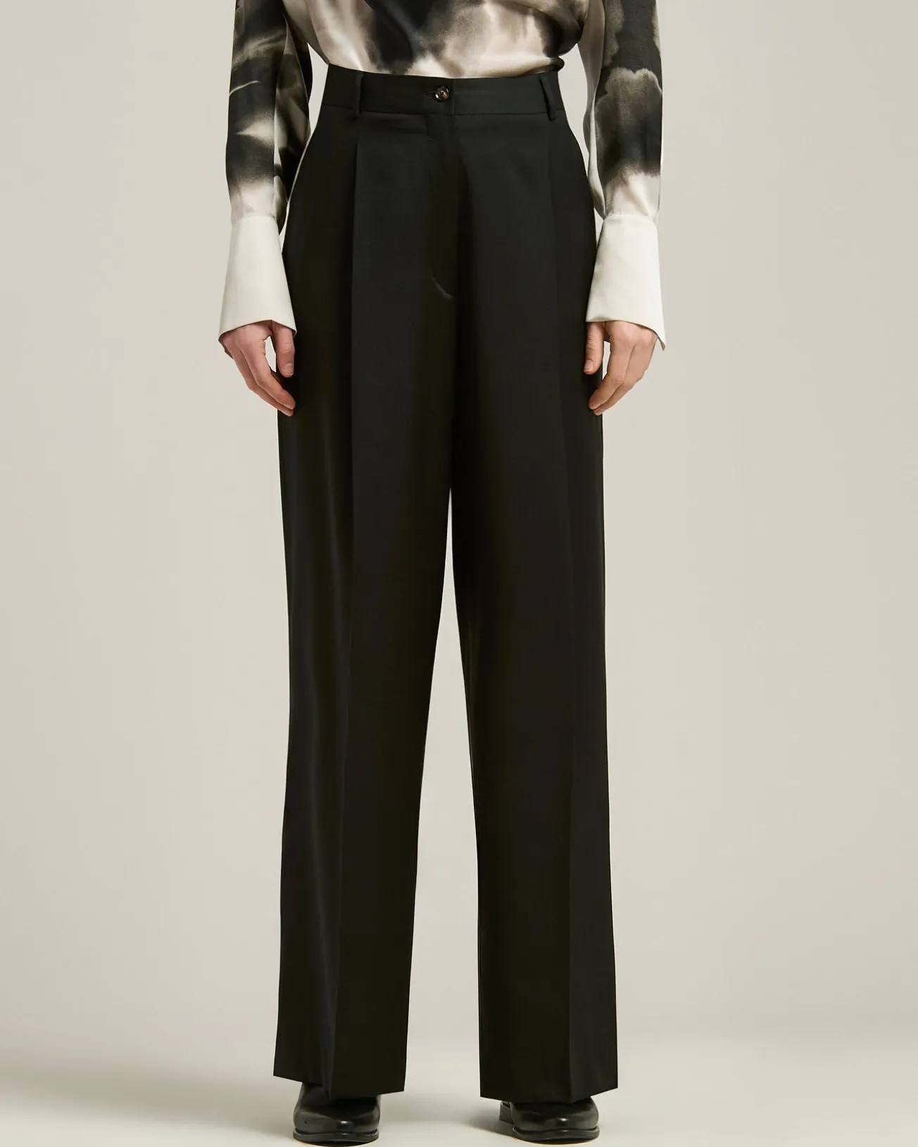 PURE WOOL TROUSERS