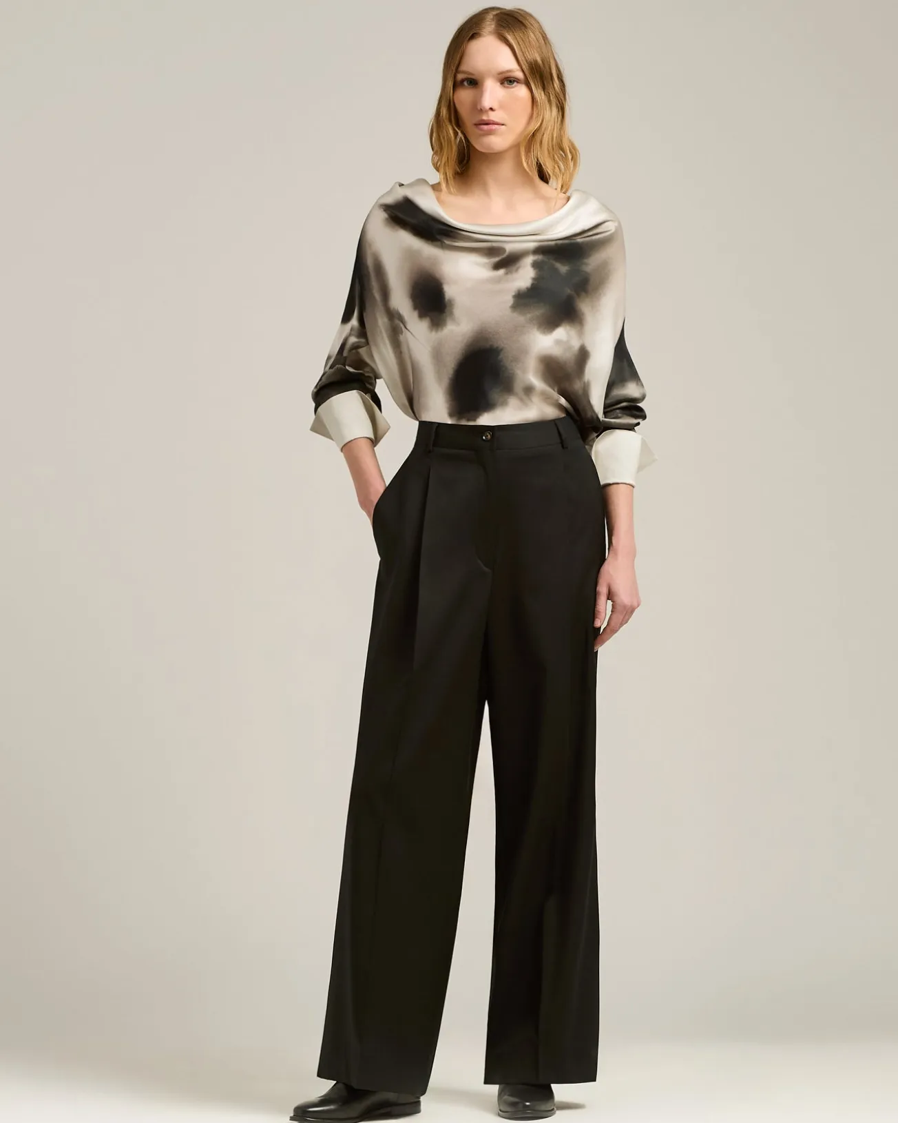 PURE WOOL TROUSERS