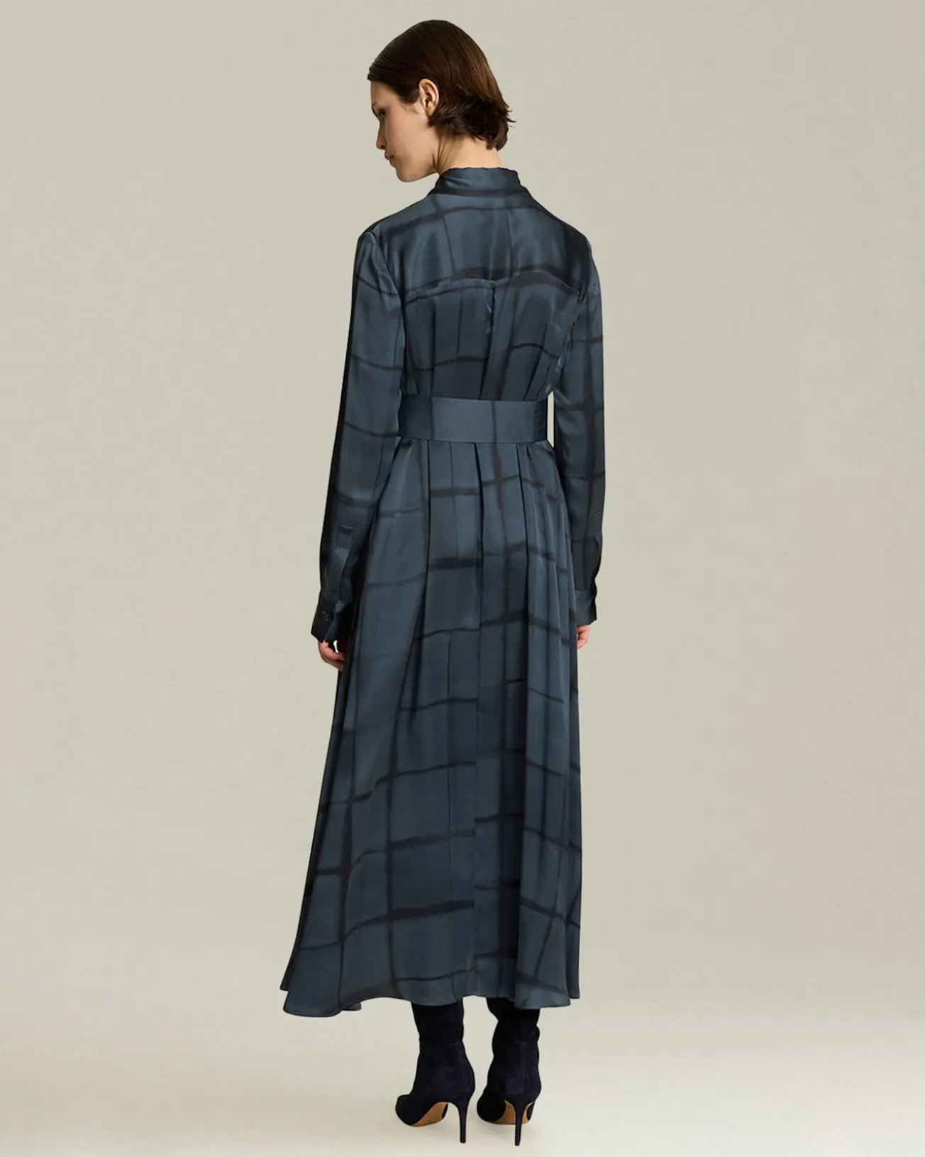 SILK EVENING GOWN