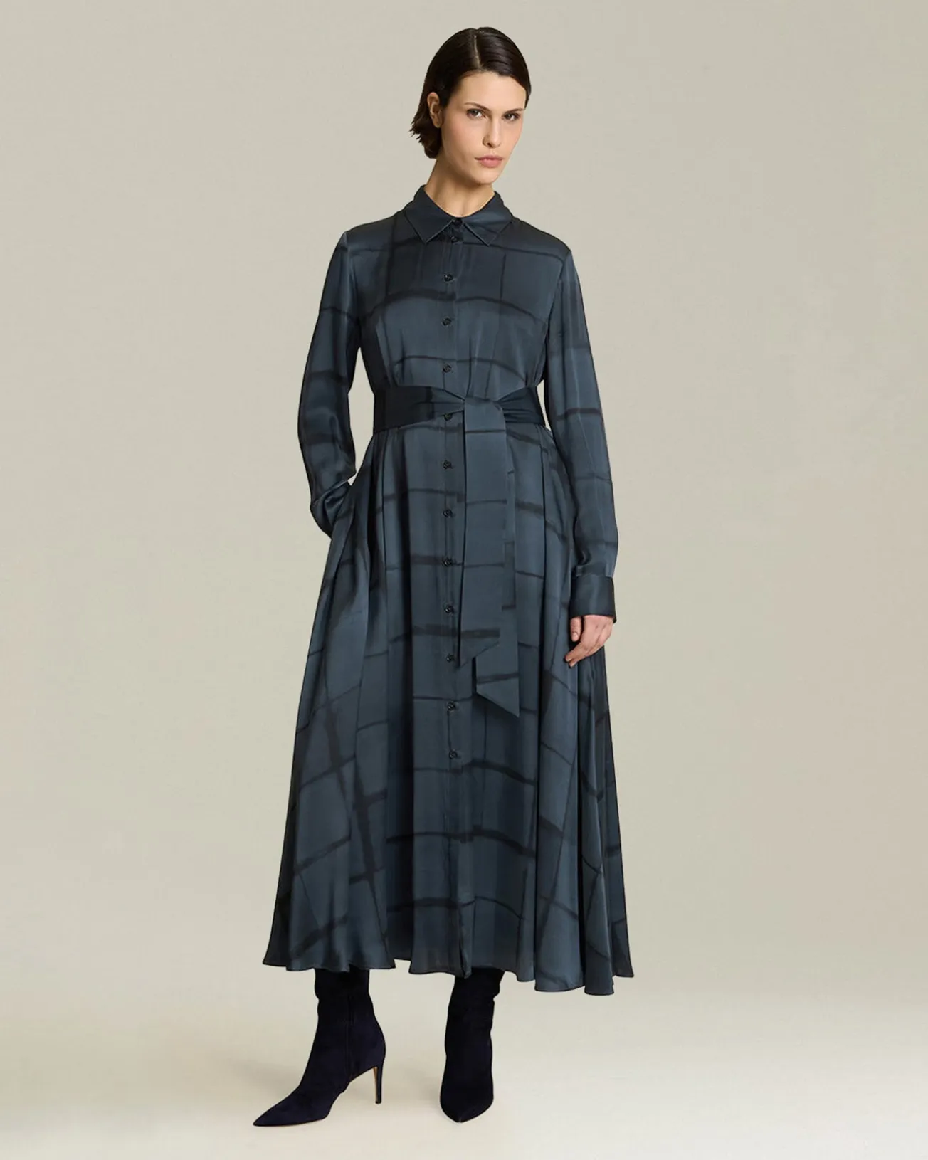 SILK EVENING GOWN