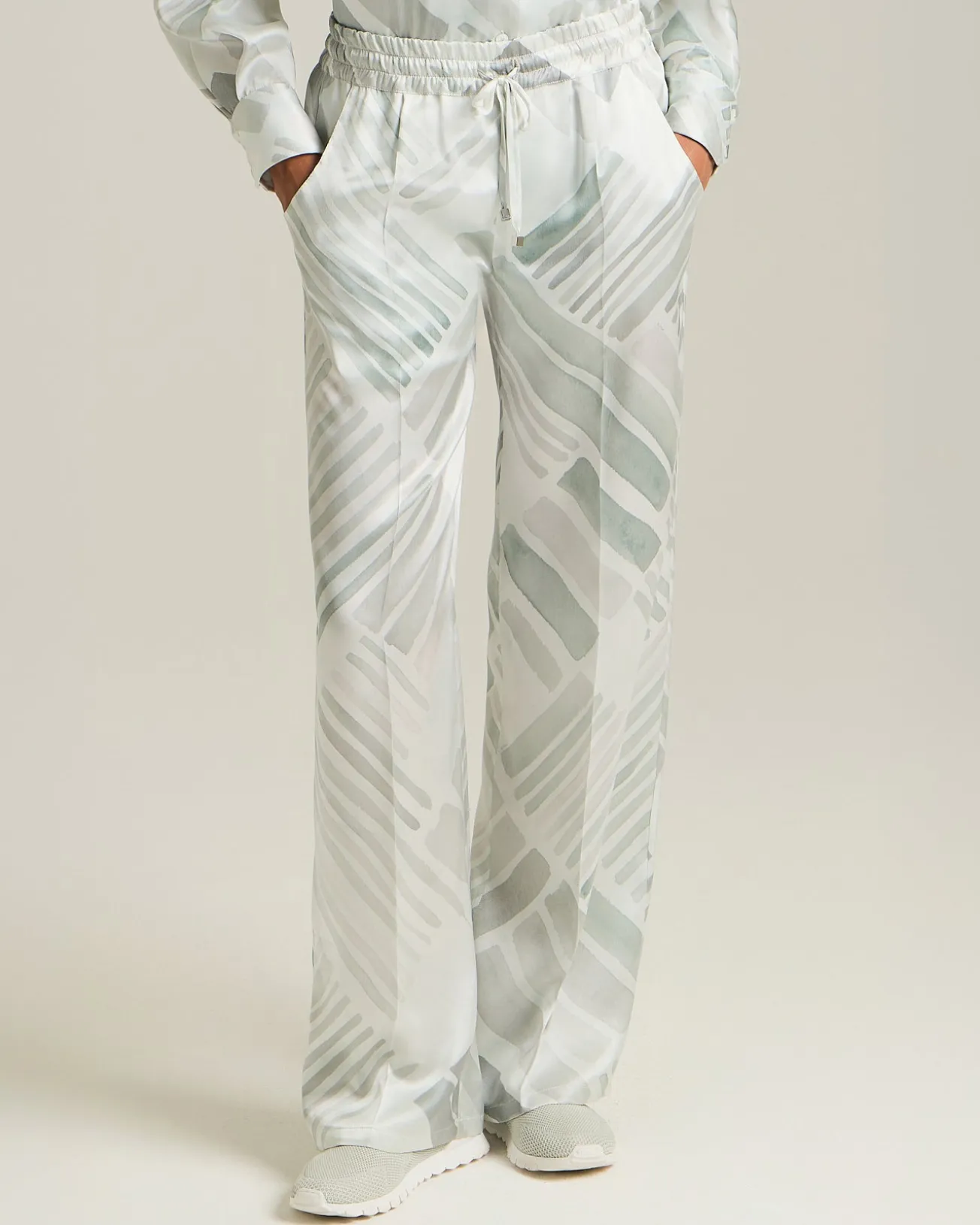 SILK TROUSERS WITH ETHNIC BRUSH PATTERN