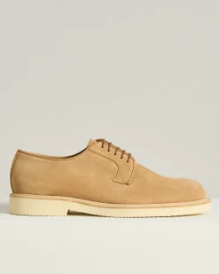 SUEDE CALFSKIN DERBY SHOE WITH RUBBER SOLE IN CARAMEL CALFSKIN