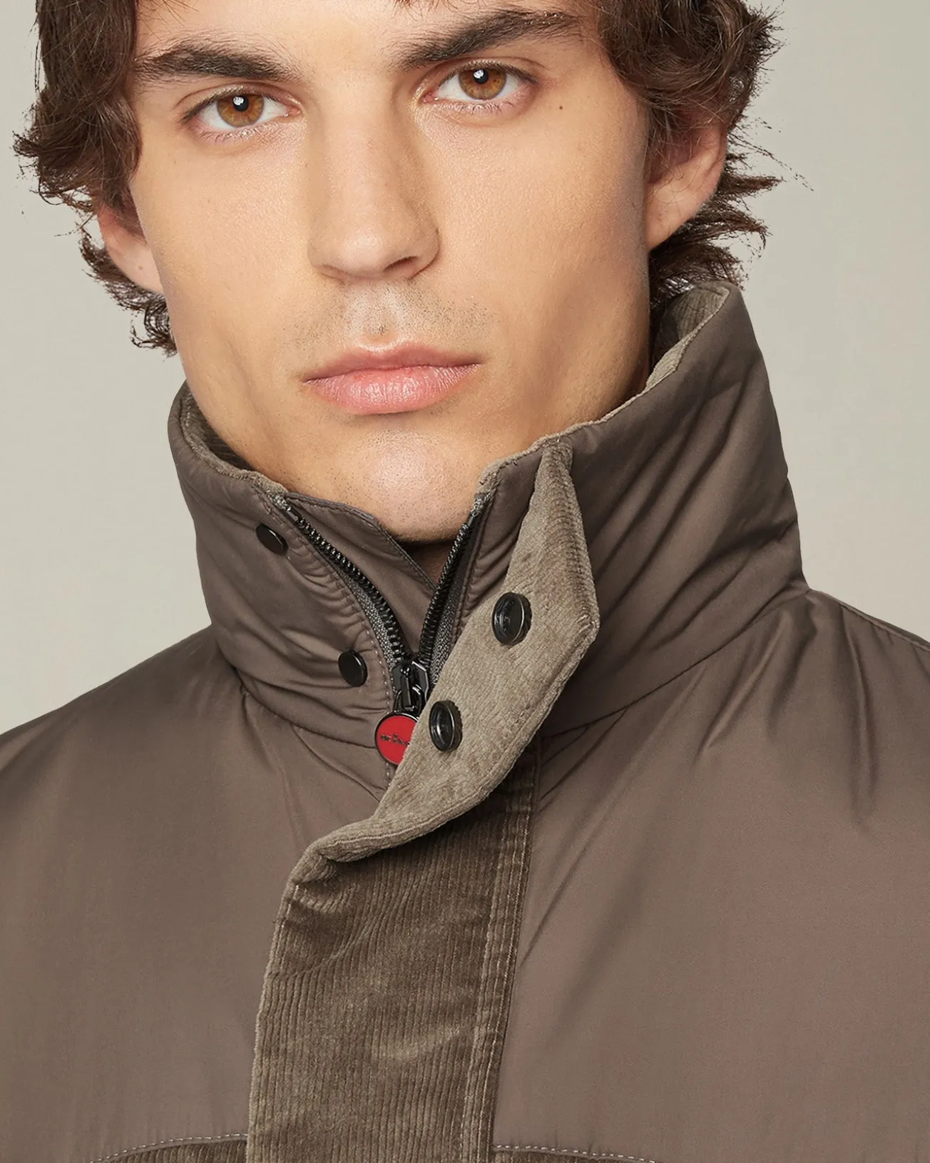 VELVET SLEEVELESS DOWN JACKET