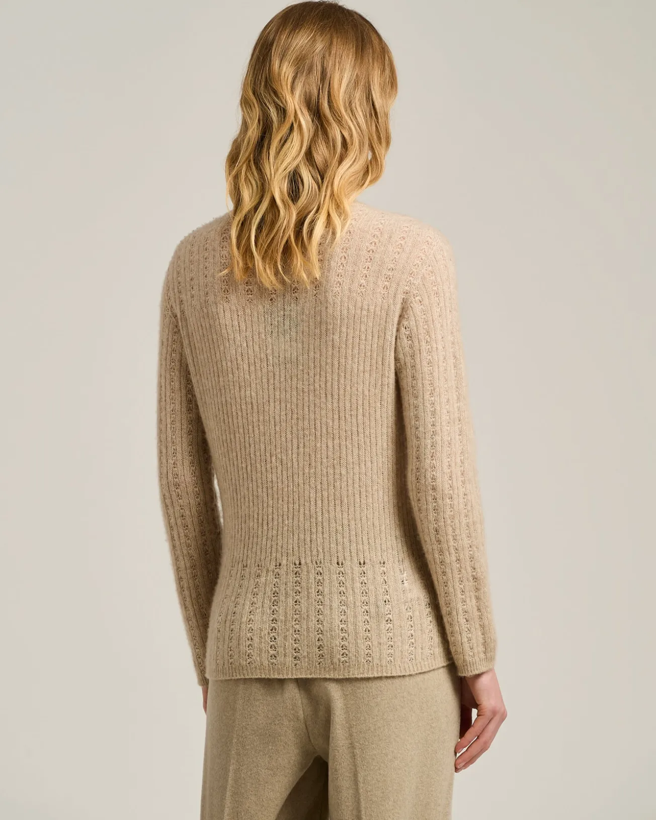 V-NECK OPENWORK SWEATER IN CASHMERE AND SILK BEIGE